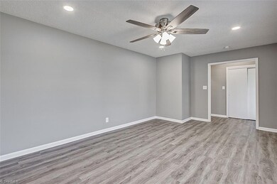 512 W Balfour Ave, Asheboro, NC 27203 - photo 4