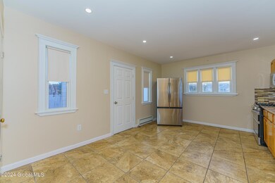 3 Kitchen 2