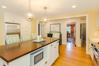 8 Fairview Ave, Salem, MA 01970 - photo 5