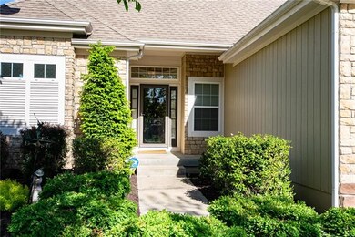 9303 Rosner Dr, Lenexa, KS 66219 - photo 3