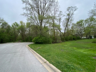 8606 S 84th Ave, Oak Lawn, IL 60457 - photo 4