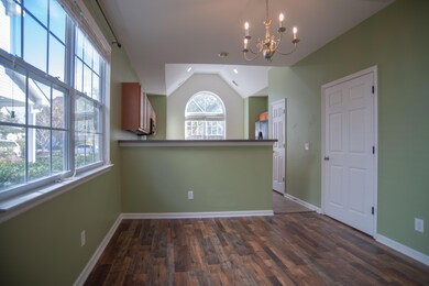 Dining/Kitchen