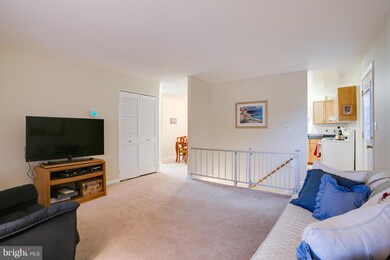 327 Vale Summit S, Laurel, MD 20724 - photo 7