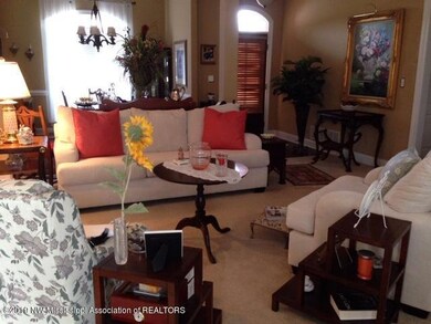family room to entry