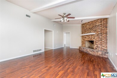 2704 Phyllis Dr, Copperas Cove, TX 76522 - photo 2