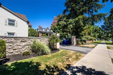 West Ferry Place Apartments unit 9A, Buffalo, NY 14222 - photo 2