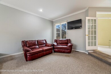 173 Palm Desert Ct, Holmdel, NJ 07733 - photo 4