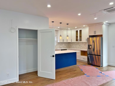 32 Remsen St, Staten Island, NY 10304 - photo 7