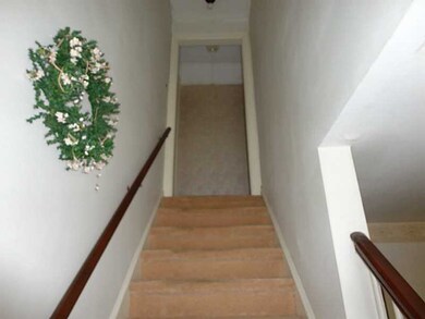 38 Hazael St, Providence, RI 02908 - photo 6