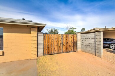 6908 W San Juan Ave-4