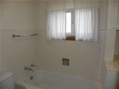 Full Bath.
