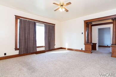 304 Defiance St, Wapakoneta, OH 45895 - photo 6