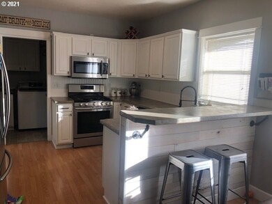 6684 Simeon Dr, Springfield, OR 97478 - photo 4