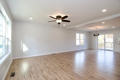 77 Lorimer St, Springfield, MA 01151 - photo 7