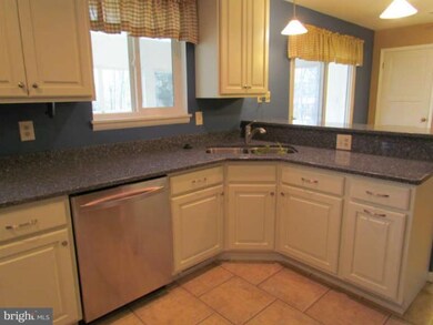 23070 Town Creek Dr, Lexington Park, MD 20653 - photo 3