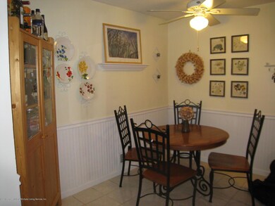 4189 Amboy Rd unit 1A, Staten Island, NY 10308 - photo 5