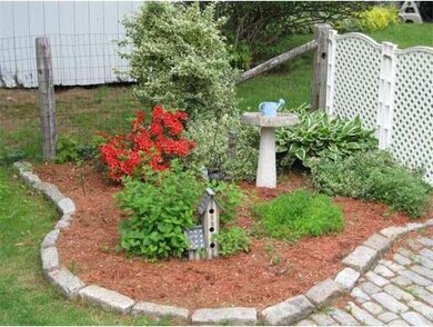 13 Holliston St, Medway, MA 02053 - photo 5