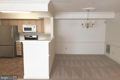 9224 Cardinal Forest Ln unit B, Lorton, VA 22079 - photo 3