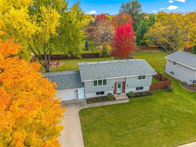 247 Sunny Hill Ln, Oconomowoc, WI 53066 - photo 4