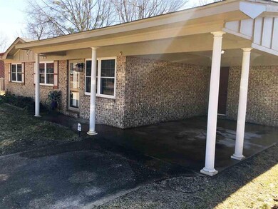 304 W Greenfield Dr, Wake Village, TX 75501 - photo 3