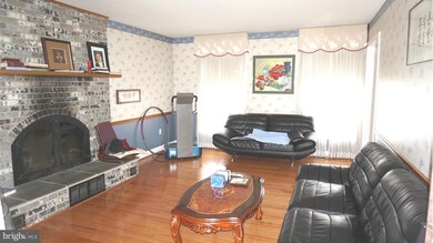 15405 Peach Orchard Rd, Silver Spring, MD 20905 - photo 4