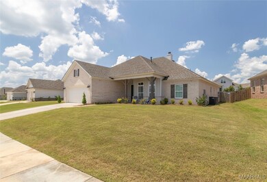 9355 Crescent Lodge Cir, Pike Road, AL 36064 - photo 2