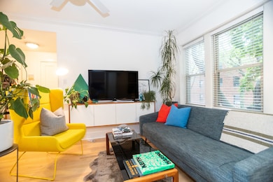 1704 W Catalpa Ave unit 2W, Chicago, IL 60640 - photo 4