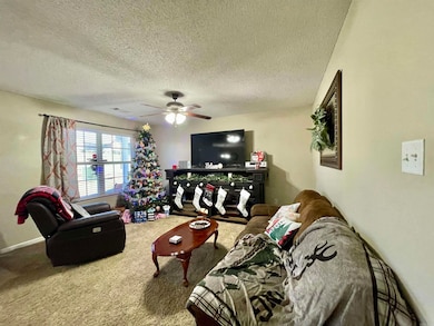 1214 Meadows Dr, Benton, AR 72019 - photo 4