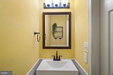 2122 Commissary Cir, Odenton, MD 21113 - photo 6