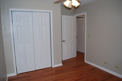 122 N Dorchester Ave, Wheaton, IL 60187 - photo 6