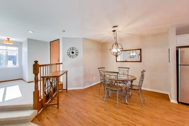 9D Wildwood - Dining area