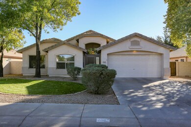 2083 E Willow Wick Rd, Gilbert, AZ 85296 - photo 2