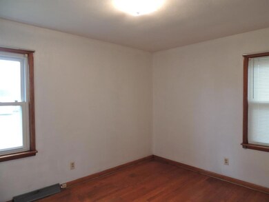 103 S Coventry Dr, Anderson, IN 46012 - photo 4