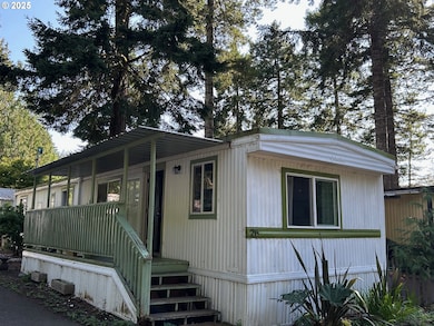 89510 Highway 101 unit 26, Florence, OR 97439 - photo 2