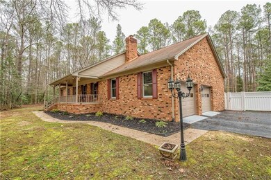 440 Sandhurst Dr, Petersburg, VA 23805 - photo 4