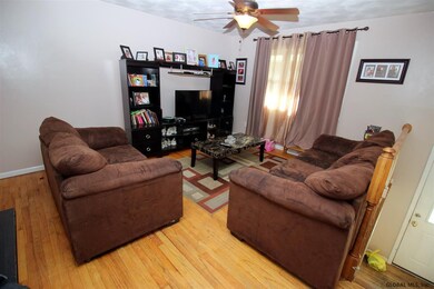 7 Red Oak Dr, Schenectady, NY 12302 - photo 4