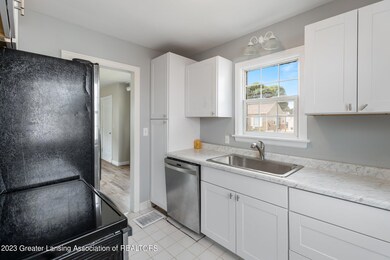 1205 Goodrich St, Lansing, MI 48910 - photo 4