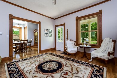 006-Living_Room-5816247-medium