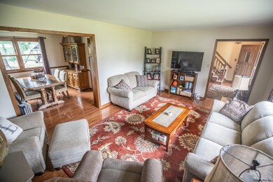 7 Huntington Dr, Schenectady, NY 12309 - photo 6