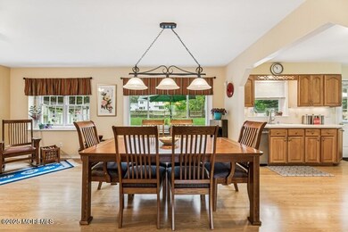 10 Crescent Rd, Holmdel, NJ 07733 - photo 6