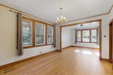 5434 W Wrightwood Ave, Chicago, IL 60639 - photo 4