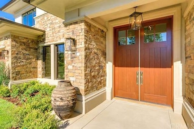 DOUBLE DOOR ENTRY