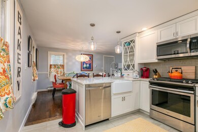 78 Applegate Lane Falmouth ME-large-006-