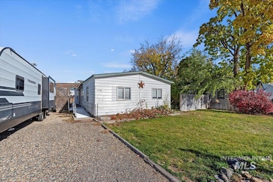 1810 E Sherman Ave, Nampa, ID 83686 - photo 2