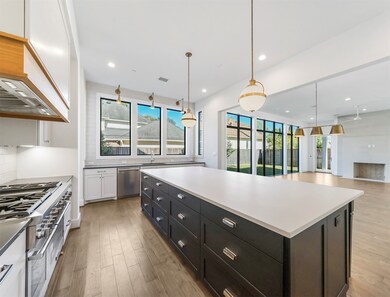 7906 N Villa Ct, Houston, TX 77055 - photo 3