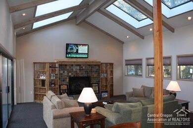 57319 Beaver Dr unit 2 C1, Sunriver, OR 97707 - photo 3