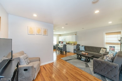 76 Mohawk Ave, Hawthorne, NJ 07506 - photo 6