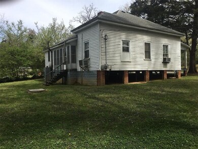 606 River St, Iva, SC 29655 - photo 4