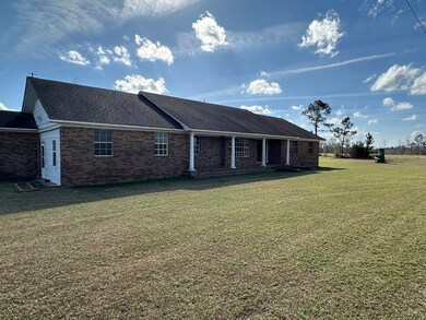 904 Hickory Nut Rd, Nicholls, GA 31554 - photo 3