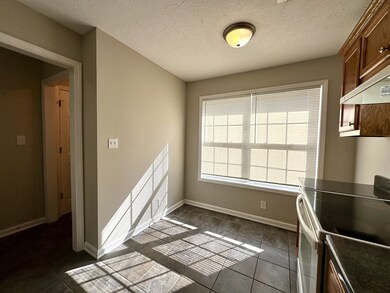 300 Condor Ct unit A, Clarksville, TN 37042 - photo 6